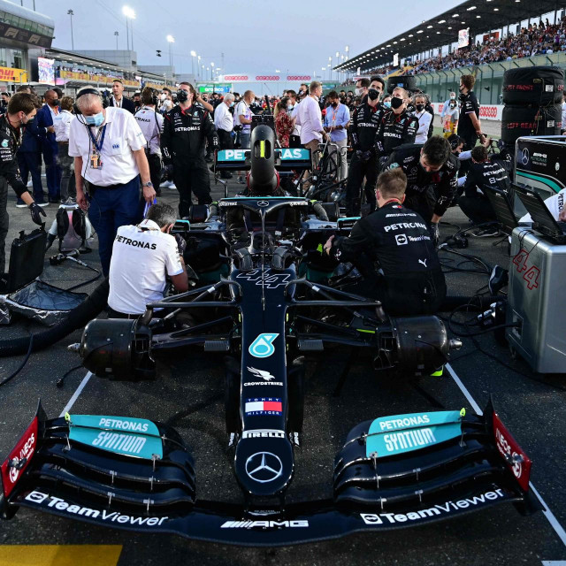 &lt;p&gt;Mehaničari spremaju novo ojačanje za Hamiltonov Mercedes&lt;/p&gt;
