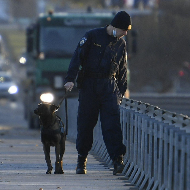 &lt;p&gt;Policija provjerava most Mladosti&lt;/p&gt;
