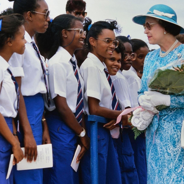 &lt;p&gt;Kraljica Elizabeta II u posjetu Barbadosu 1989. godine (arhivska fotografija)&lt;/p&gt;

