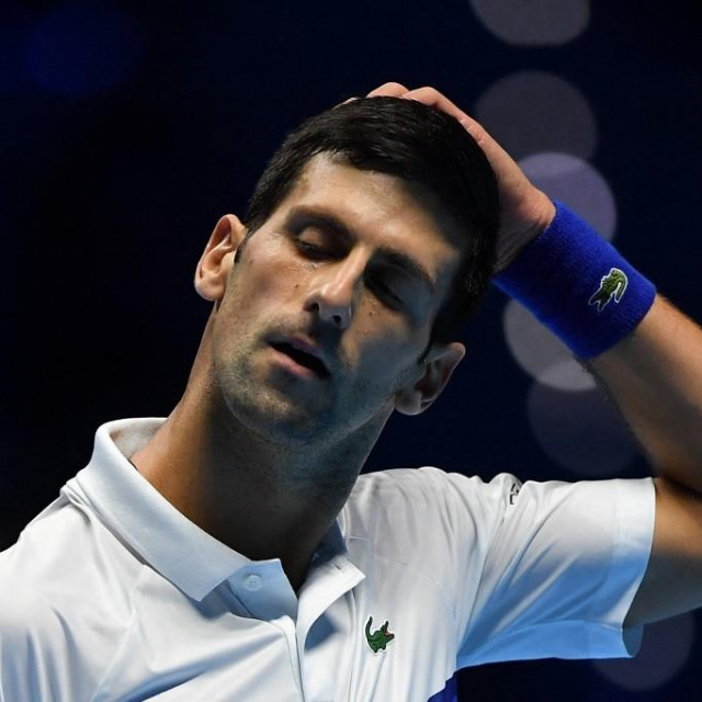 Glavna teniska tema je Novak Đoković i pitanje hoće li igrati u Australiji
