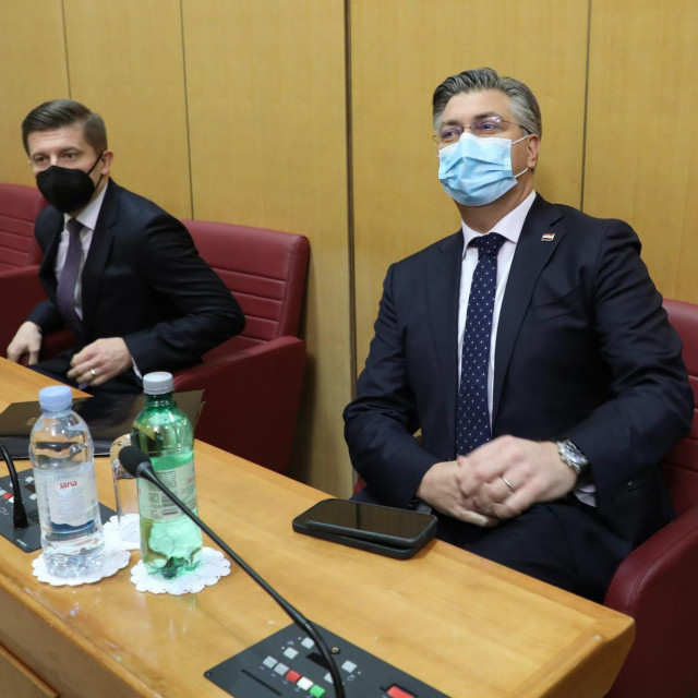 &lt;p&gt;Andrej Plenković i Zdravko Marić u Hrvatskom saboru su predstavili prijedlog proračuna&lt;/p&gt;
