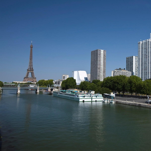 &lt;p&gt;rijeka Seine u Parizu&lt;/p&gt;
