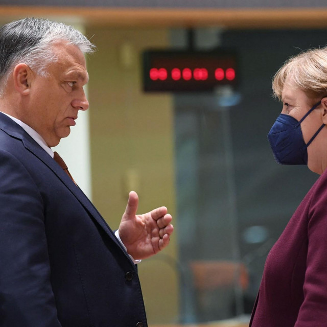 &lt;p&gt;Viktor Orban i Angela Merkel&lt;/p&gt;
