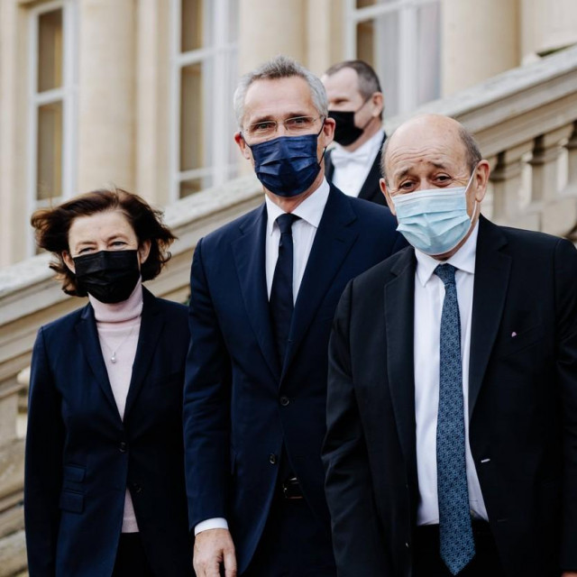 &lt;p&gt;Jean-Yves Le Drian, Florence Parly i Jens Stoltenberg&lt;/p&gt;
