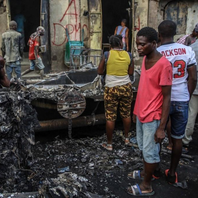 &lt;p&gt;eksplozija cisterne na Haitiju&lt;/p&gt;
