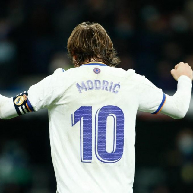 Luka Modrić ostaje u Realu najmanje do ljeta 2023. godine
