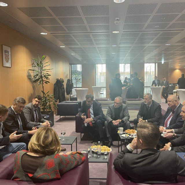 &lt;p&gt;Kava premijera Plenkovića s predstavnicima sindikata i poslodavaca uoči sjednice GSV-a&lt;/p&gt;
