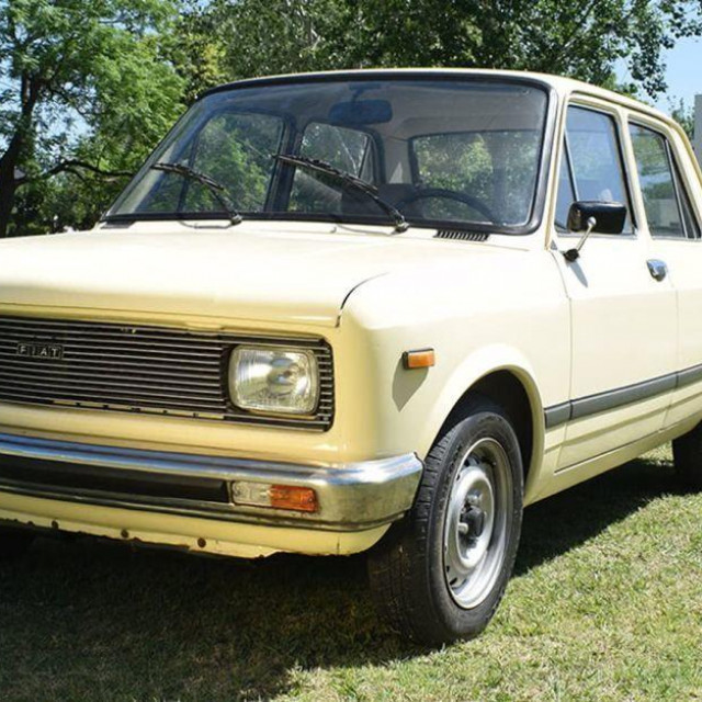 &lt;p&gt;Fiat 128 Europa&lt;/p&gt;
