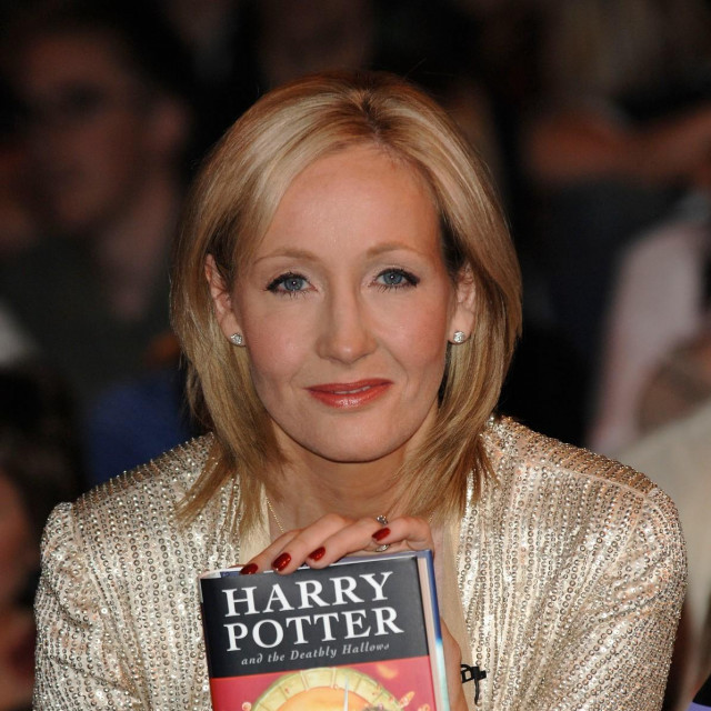 &lt;p&gt;J.K. Rowling dobila je samo 30-ak sekundi u velikom specijalu posvećenom Harryu Potteru&lt;/p&gt;
