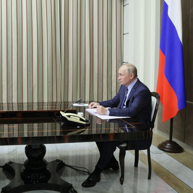 &lt;p&gt;Vladimir Putin tijekom nedavnog sastanka putem videoveze s Joeom Bidenom&lt;/p&gt;
