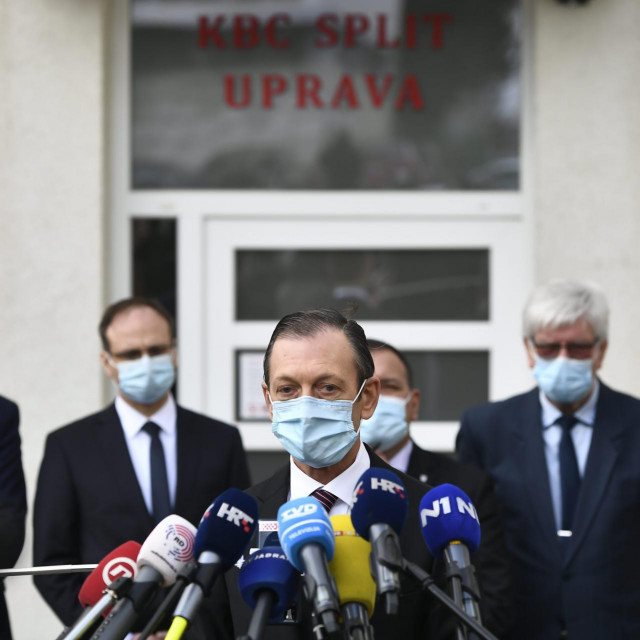 &lt;p&gt;KBC Split.&lt;br /&gt;
Predsjednik Vlade RH Andrej Plenković i ministar Vili Beroš posjetili su splitsku bolnicu.&lt;/p&gt;
