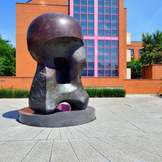 &lt;p&gt;Skulptura &amp;#39;Nuklearna energija&amp;#39; Henryja Moorea&lt;/p&gt;
