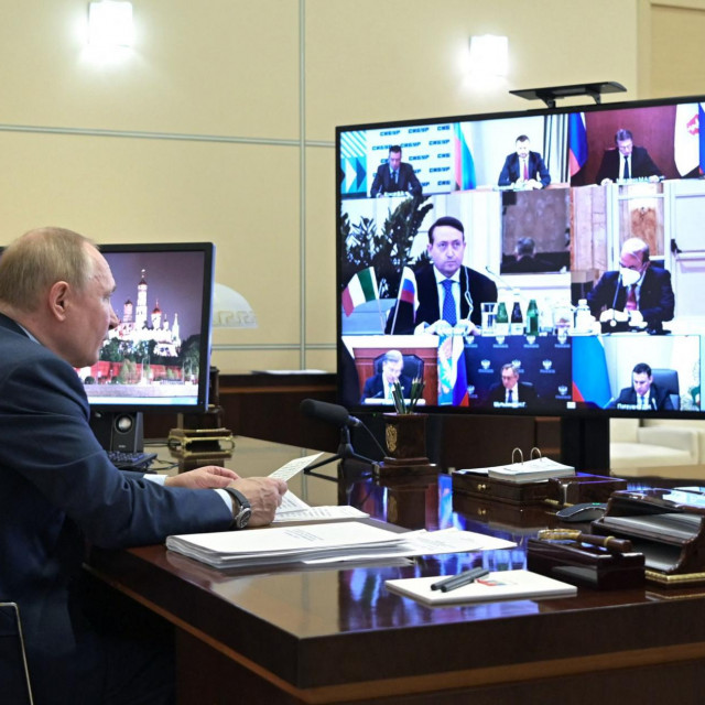 &lt;p&gt;Vladimir Putin tijekom razgovora s vodećim talijanskim poslovnim ljudima&lt;/p&gt;
