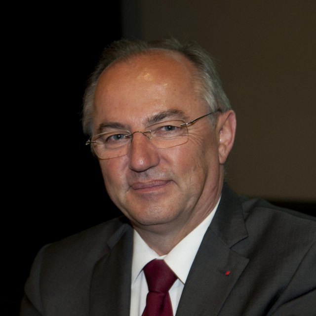 &lt;p&gt;Josip Juratović, zastupnik u Bundestagu&lt;br /&gt;
&lt;br /&gt;
 &lt;/p&gt;
