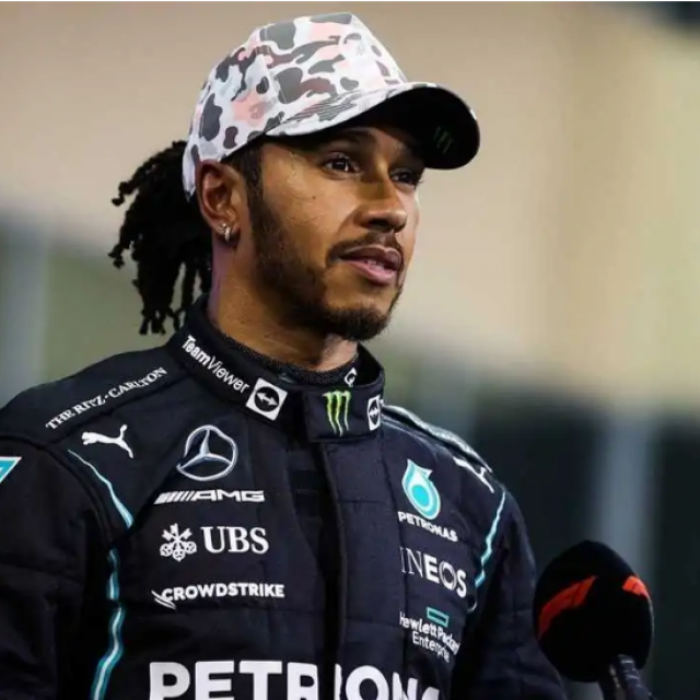 Lewis Hamilton razmišlja o tome hoće li nastaviti karijeru
