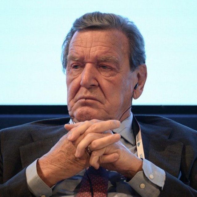 &lt;p&gt;Gerhard Schröder&lt;/p&gt;
