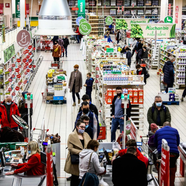 &lt;p&gt;Supermarket u Krakovu&lt;/p&gt;
