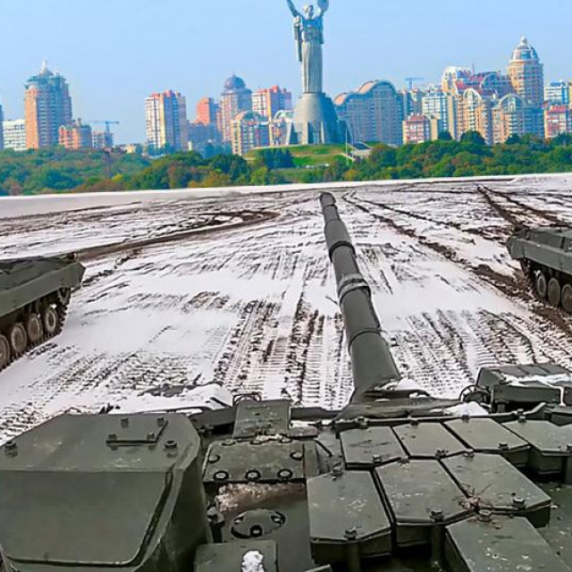 &lt;p&gt;Ilustracija: ruski tenkovi i panorama Kijeva&lt;/p&gt;
