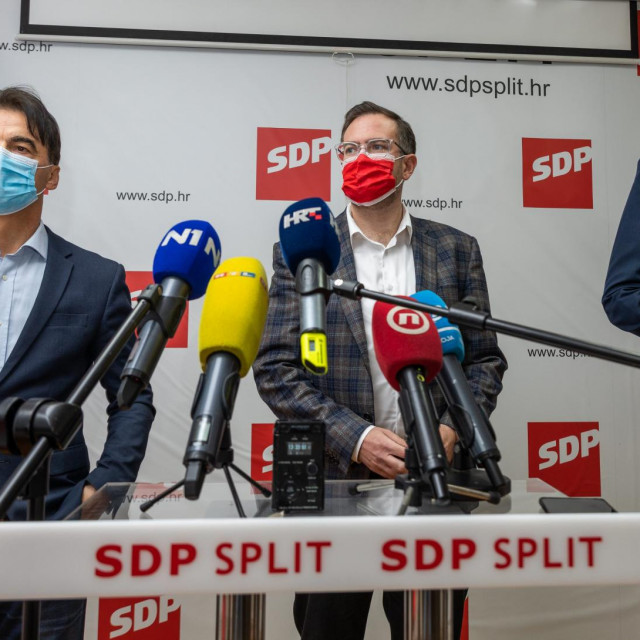 &lt;p&gt;Branko Grčić, Peđa Grbin i Damir Barbir predstavili su prijedlog mjera u Splitu&lt;/p&gt;
