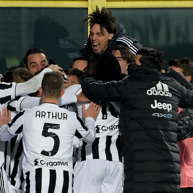 Golemo slavlje igrača Juventusa nakon izjednačenja u Bergamu
