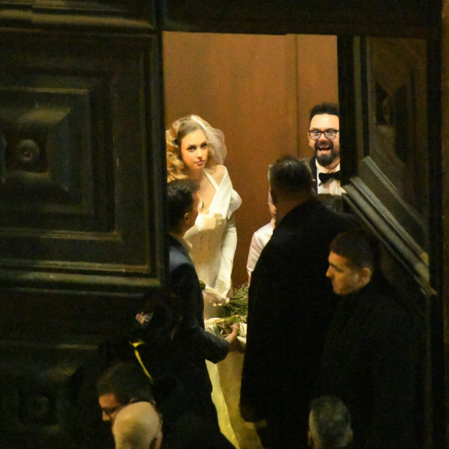 Vjenčanje Petra Graše i Hane Huljić u crkvi sv. Dominika
