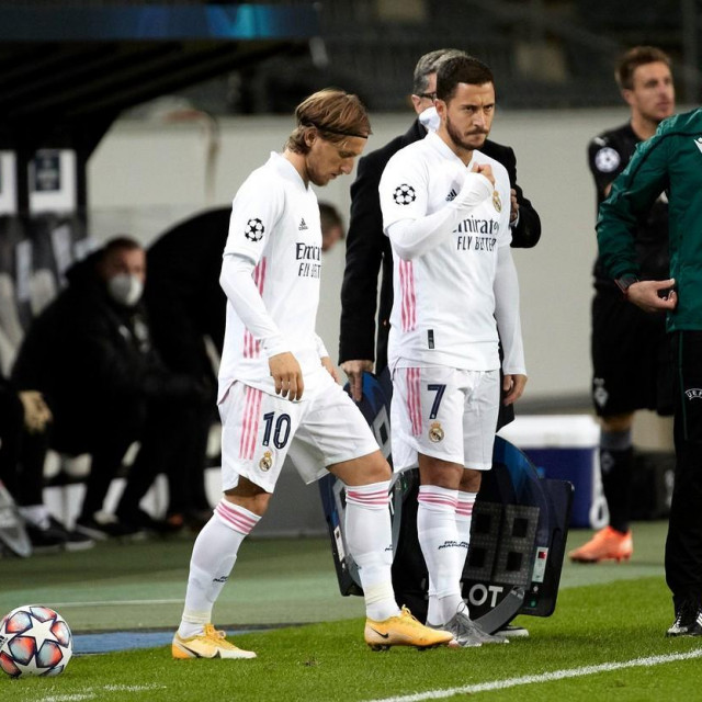 Luka Modrić i Eden Hazard u dresu Real Madrida
