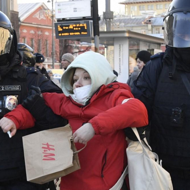 &lt;p&gt;Antiratni prosvjed u Moskvi, 27.2.2022.&lt;/p&gt;
