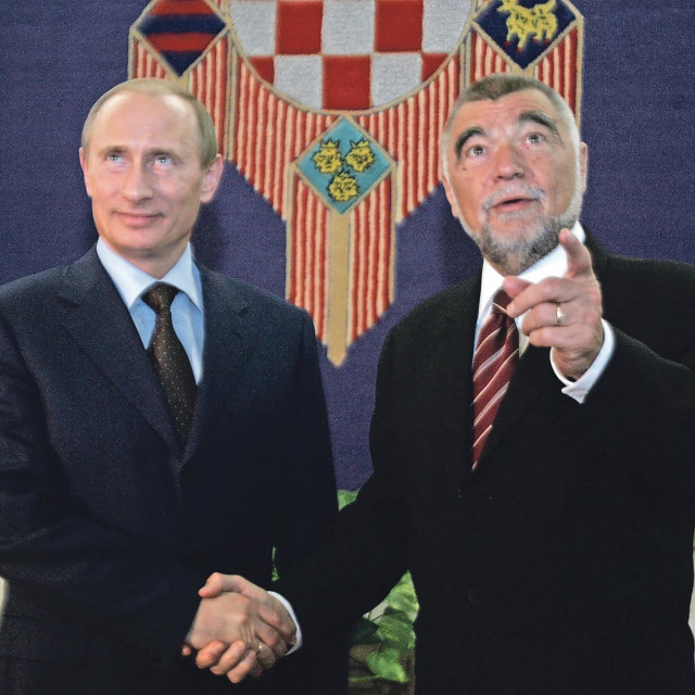&lt;p&gt;Ruski i bivši hrvatski predsjednik susreli su se više puta, a Stjepan Mesić često je Vladimira Putina opisivao biranim riječima te kritizirao optužbe na račun ruske politike&lt;/p&gt;
