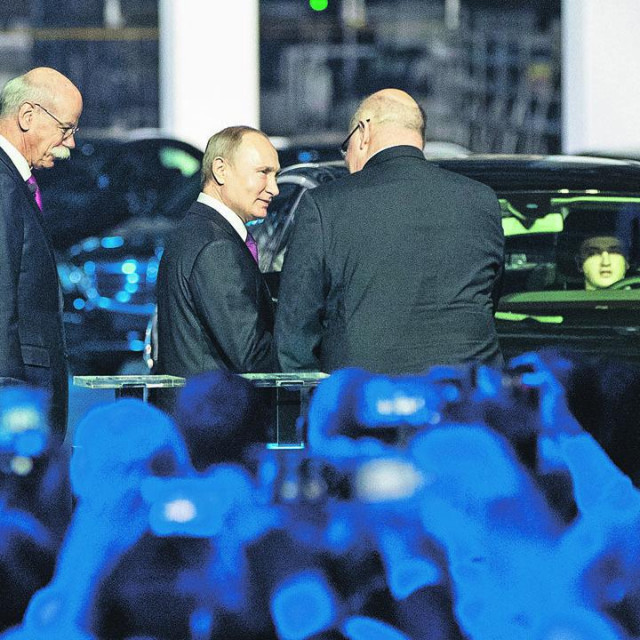 &lt;p&gt;Na otvaranju tvornice Mercedes Benza blizu Moskve bili su i Vladimir Putin i njemački ministar gospodarstva Peter Almaier&lt;/p&gt;
