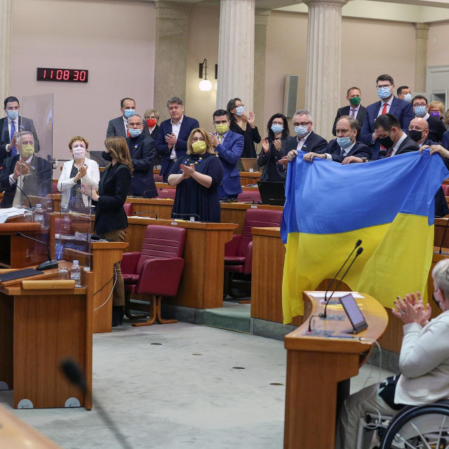 &lt;p&gt;Zastava Ukrajine u Saboru u znak podrške&lt;/p&gt;
