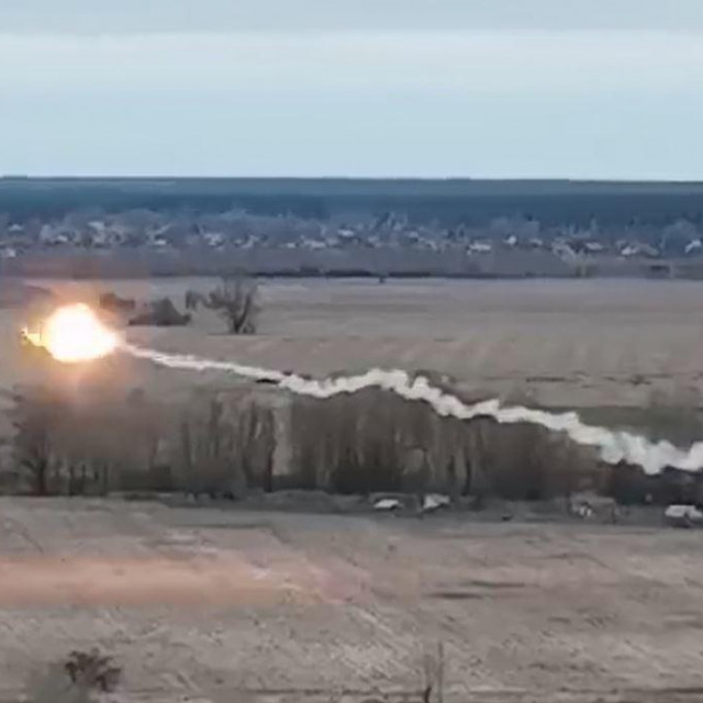 Trenutak kada je ukrajinska raketa pogodila ruski helikopter
