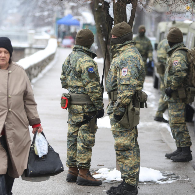 &lt;p&gt;Pripadnici EUFOR-a u patroli u Sarajevu&lt;br /&gt;
 &lt;/p&gt;
