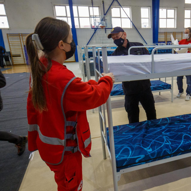 Volonteri Crvenog Križa uključili su se u humanitarni lanac za Ukrajinu
