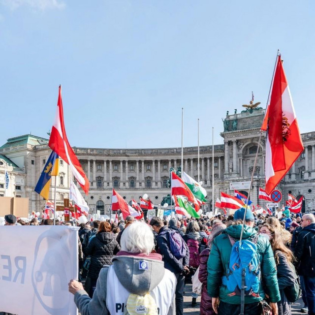 &lt;p&gt;Prosvjed protiv obaveznog cijepljenja, 27. veljače u Beču.&lt;/p&gt;
