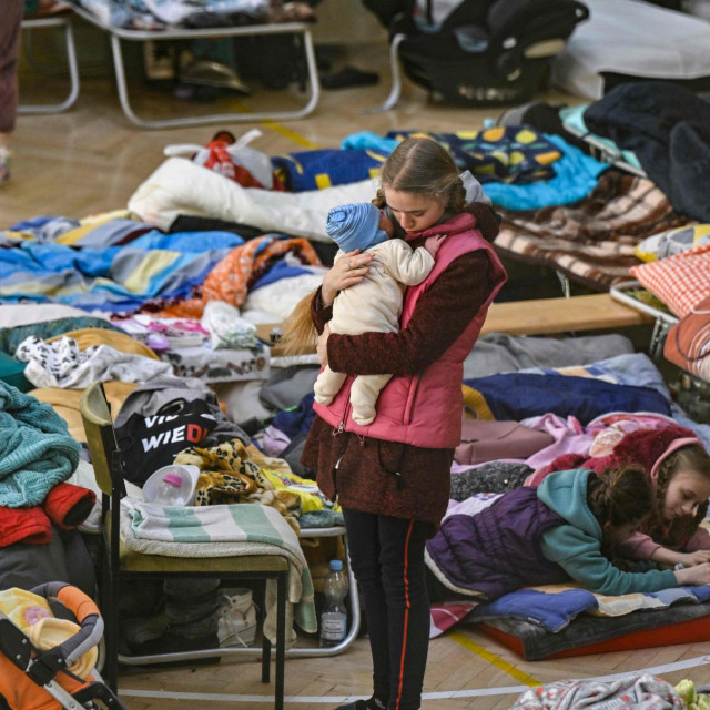 Izbjeglice na ukrajinsko-poljskoj granici u Przemyslu
