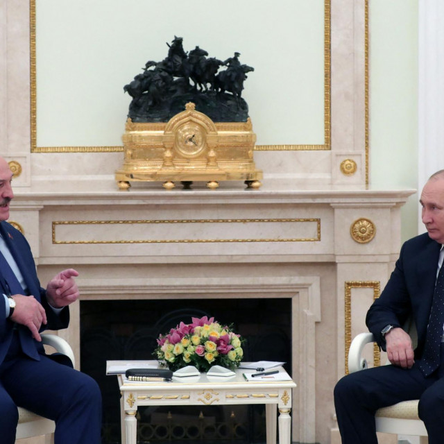 &lt;p&gt;Aleksandar Lukašenko i Vladimir Putin tijekom sastanka u Moskvi koji se održao 11. ožujka 2022. godine&lt;/p&gt;
