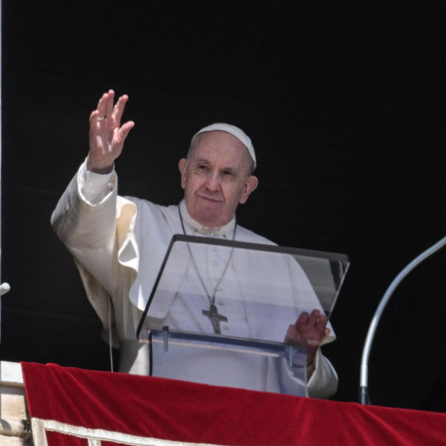 &lt;p&gt;Papa Franjo poziva na mir&lt;/p&gt;
