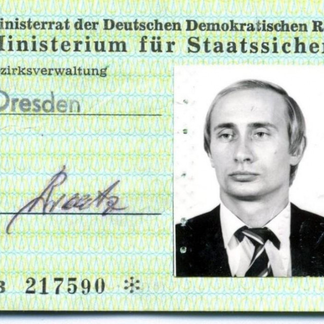Putinova iskaznica za ulazak u Stasi
