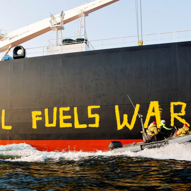&lt;p&gt;Aktivisti Greenpeacea u akciji protiv ruskog tankera&lt;br /&gt;
 &lt;/p&gt;
