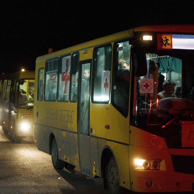 &lt;p&gt;Konvoj autobusa s civilima iz Mariupolja&lt;/p&gt;