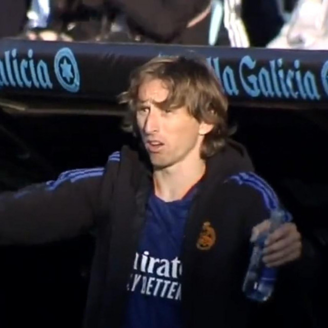 Luka Modrić se uživio u trenersku ulogu u susretu sa Celtom iz Viga