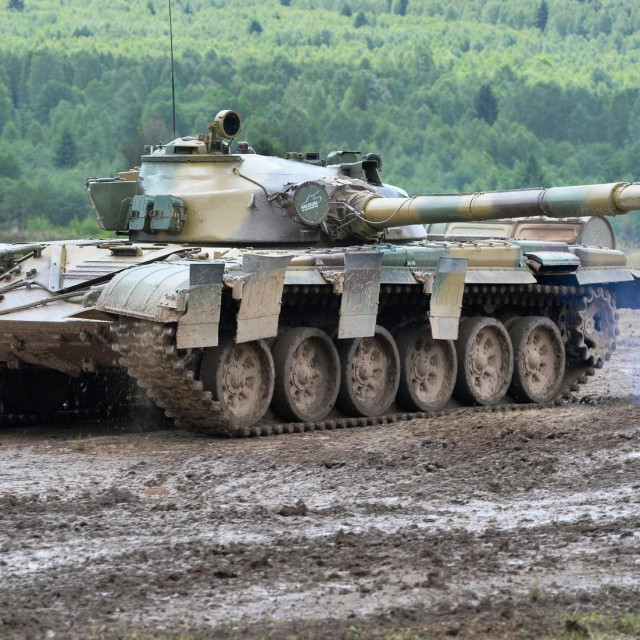 &lt;p&gt;Tenk T-72M tijekom vježbi u Češkoj&lt;/p&gt;