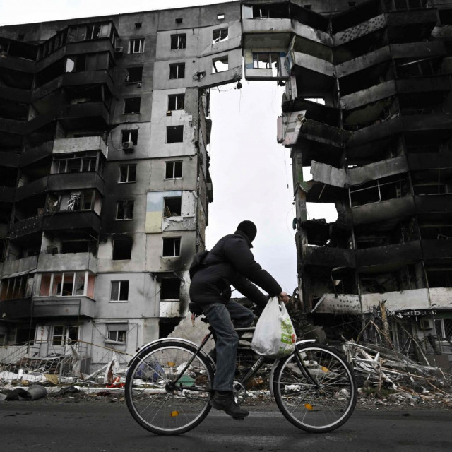 &lt;p&gt;Razrušena zgrada u Borodjanki, nedaleko Kijeva&lt;/p&gt;