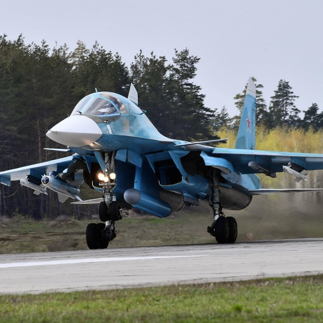 &lt;p&gt;Ruski avion Su-34 od kakvog Ukrajinac radi suvenire&lt;/p&gt;