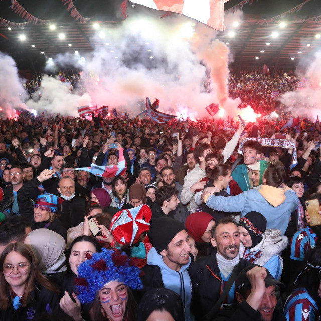 &lt;p&gt;Navijači Trabzonspora su na naslov prvaka Turske čekali gotovo 40 godina&lt;/p&gt;