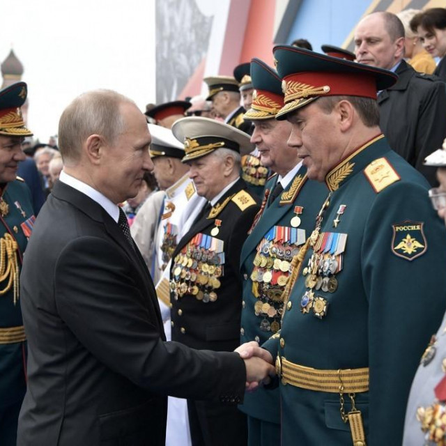 &lt;p&gt;Vladimir Putin, Valerij Gerasimov i Sergej Šojgu na jednom od obilježavanja Dana pobjede&lt;/p&gt;