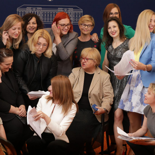 &lt;p&gt;Saborske zastupnice ujedinjene su u borbi za ženska prava, Hrvatski sabor&lt;/p&gt;