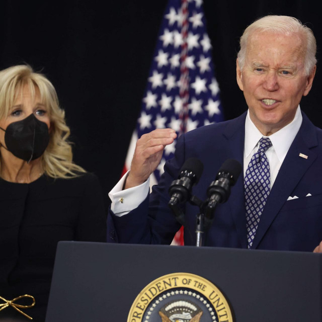 &lt;p&gt;Joe Biden i supruga Jill&lt;/p&gt;