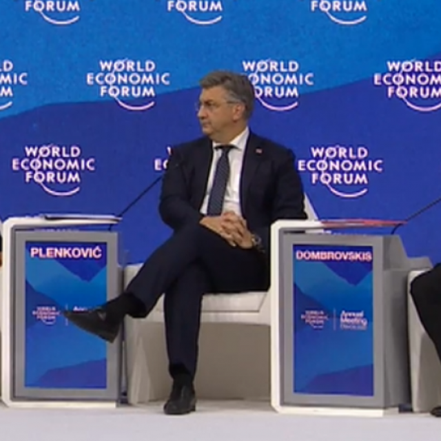 &lt;p&gt;Andrej Plenković na panelu u Davosu&lt;/p&gt;