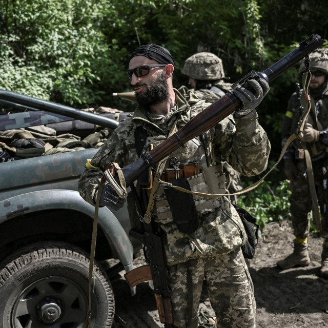 &lt;p&gt;Ukrajinski vojnici na kontrolnoj točki ispred Lisičanska&lt;/p&gt;